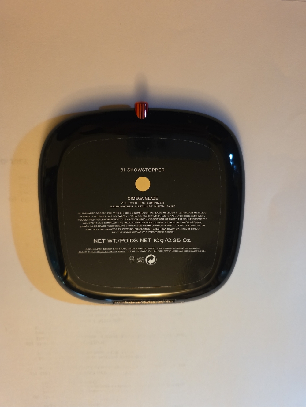 81 Showstopper Omega Glaze Compact Powder